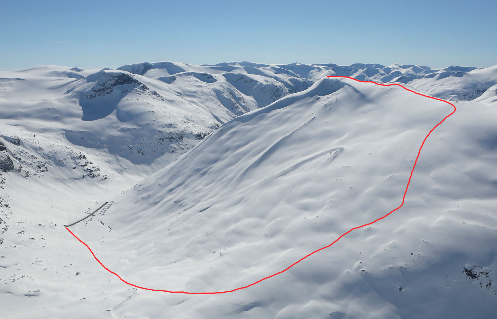 Sætreskarsfjellet sett fra nord. Foto: Håvard Myklebust. / Trygge toppturer.