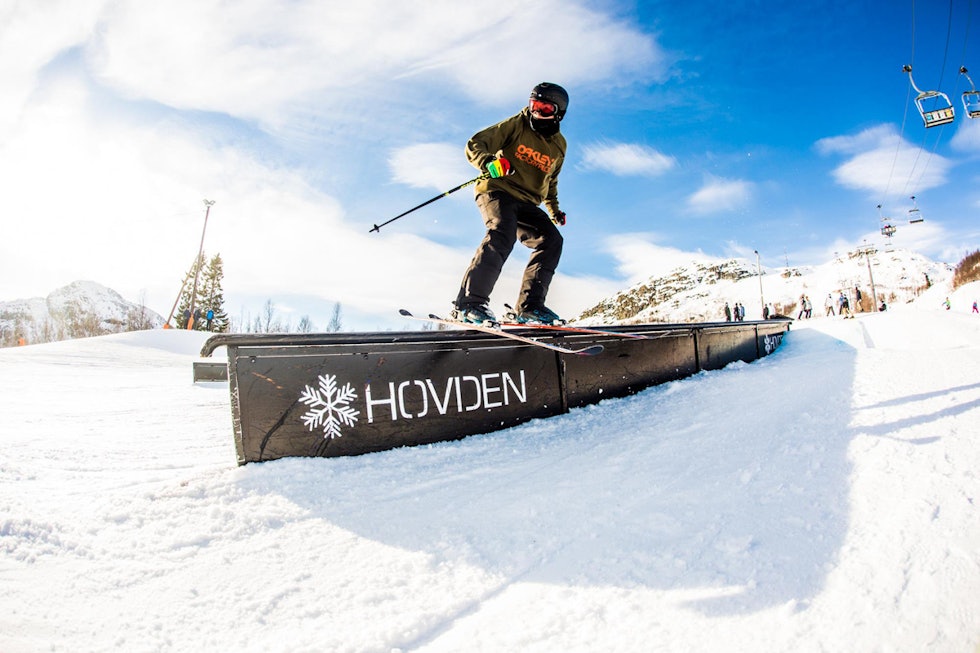 Hovden offpiste ski snowboard park jibbing freeski