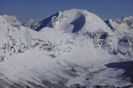 Snøtinden 1215 moh fra Toppturer rundt Harstad Snøtinden 1215 moh fra Toppturer rundt Harstad