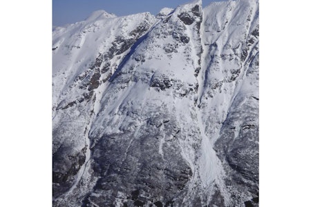 Åtinden 1108 moh fra Toppturer rundt Harstad Åtinden 1108 moh fra Toppturer rundt Harstad