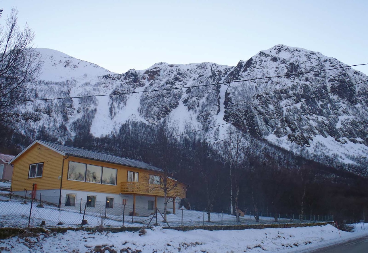 Høgfjellet (Kasfjordrenna) 615 moh fra Toppturer rundt Harstad. Høgfjellet (Kasfjordrenna) 615 moh fra Toppturer rundt Harstad.