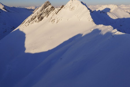 Løbergdalstindan 969 moh fra Toppturer rundt Harstad Løbergdalstindan 969 moh fra Toppturer rundt Harstad