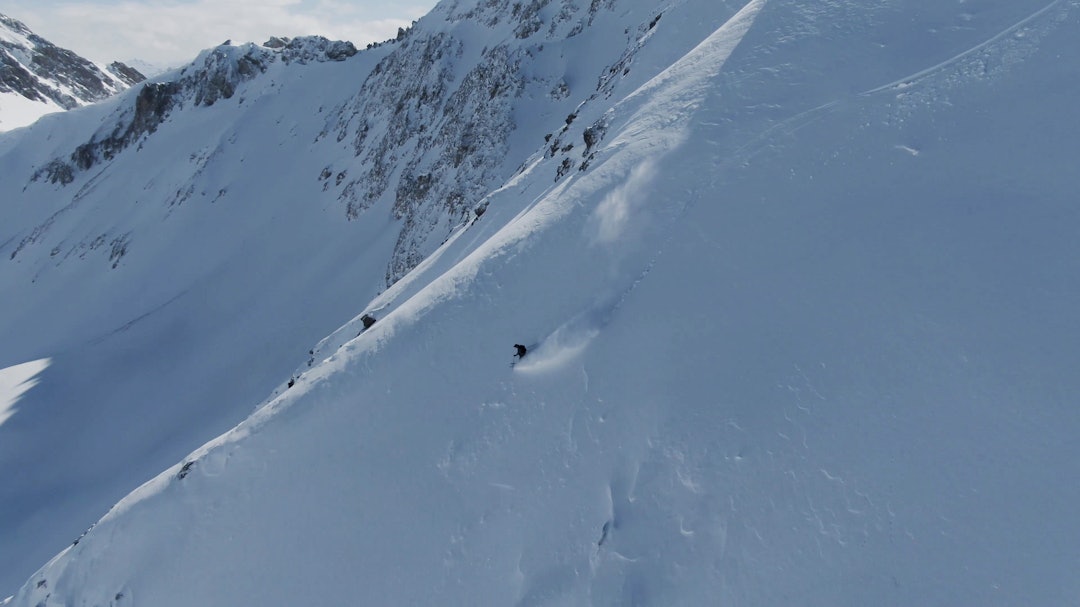 OPPVARMING: Øystein Aasheim rekker å stå på ski et par dager i Lenzerheide før første konkurranse i La Rosierè (Frankrike). Bilde: Knut August Svisdal Øystein Aasheim Lenzerheide