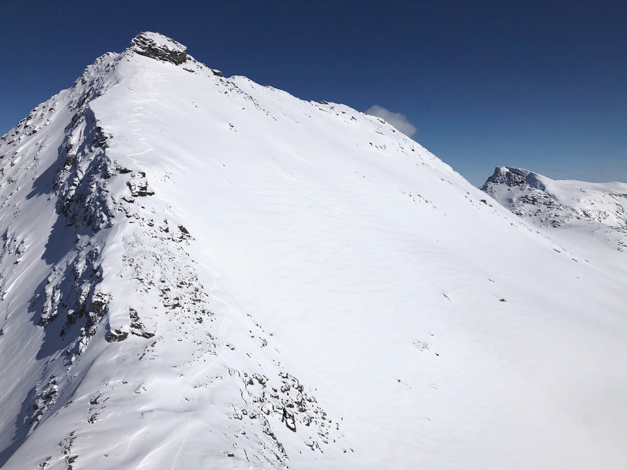 Grindalstind 1201 moh fra Toppturer rundt Harstad Grindalstind 1201 moh fra Toppturer rundt Harstad