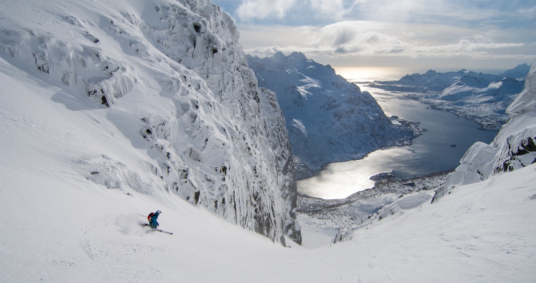 RENN I SØRRENNA: Fra toppen kan du velge denne 600 meter lange renna. Foto: Sverre Hjørnevik Sørrenna på Geitgaljen