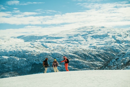 ENKLERE LIV: Den nye tunnelen vil gjøre livet som skikjører lettere for alle som skal til Røldal vinterstid. Foto: Bård Gundersen ENKLERE LIV: Den nye tunnelen vil gjøre livet som skikjører lettere for alle som skal til Røldal vinterstid. Foto: Bård Gundersen