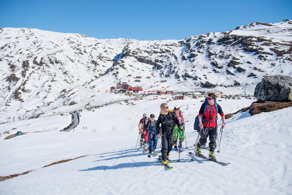 TURTAGRØ: Nordre Dyrhaugstind ligger rett ved Turtagrø Hotell, og er en fin tur med utgangspunkt fra hotellet. Foto: Martin I. Dalen Turtagrø