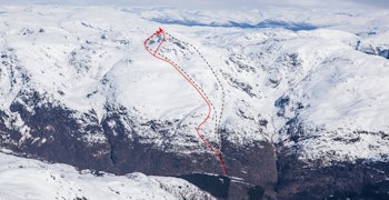 Skrott fotografert fra sør. Foto: Espen Schive/Toppturer i Norge Skrott Topptur Bergen