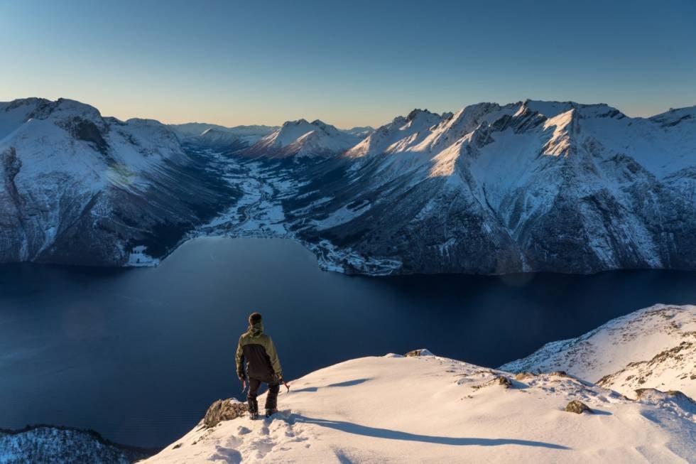 HEIMFJORDEN: – Hjørundfjorden byr på det ypperste innen skifjell, sier Aklestad. HEIMFJORDEN: – Hjørundfjorden byr på det ypperste innen skifjell, sier Aklestad.