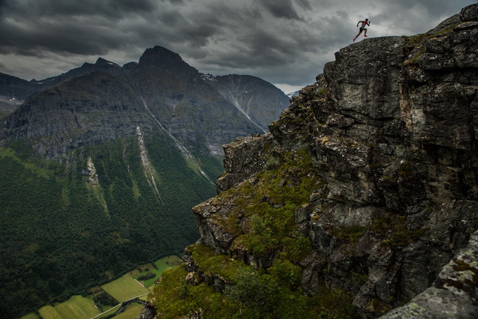 HJEMME: Kilian flytta til Romsdalen for å holde på med dette her hver eneste dag i urørte fjell. Foto: Matti Bernitz
