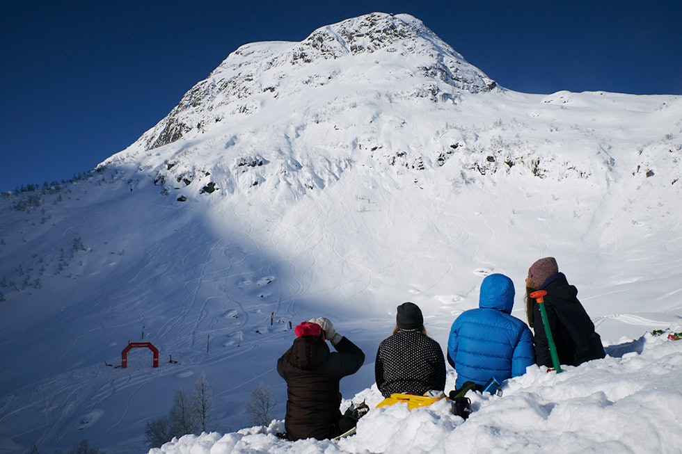 KONKURRANSE: Slik så det ut da konkurransen ble kjørt i 2018. Foto: Petter Olsen / Sogndal Freeride Sogndal i sol