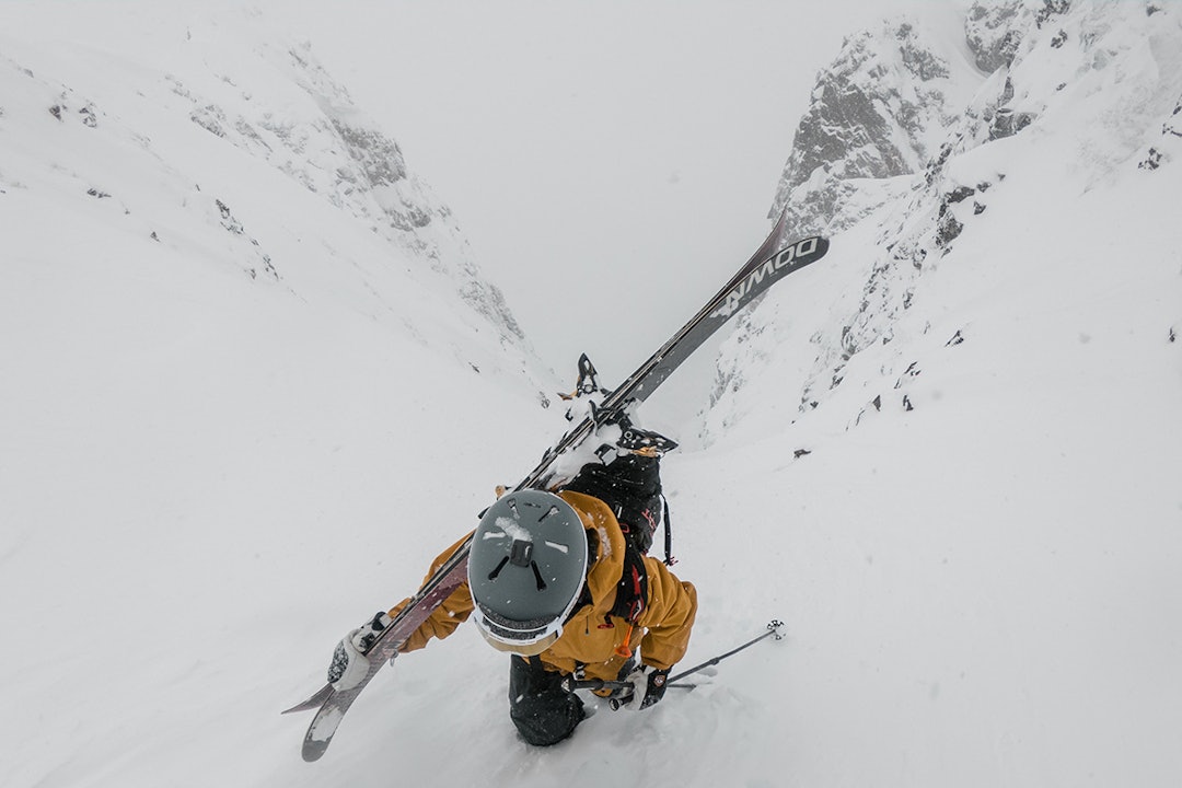 TIL TOPPS: Andreas Køhn på vei til topps. Foto: Privat Andreas Køhn