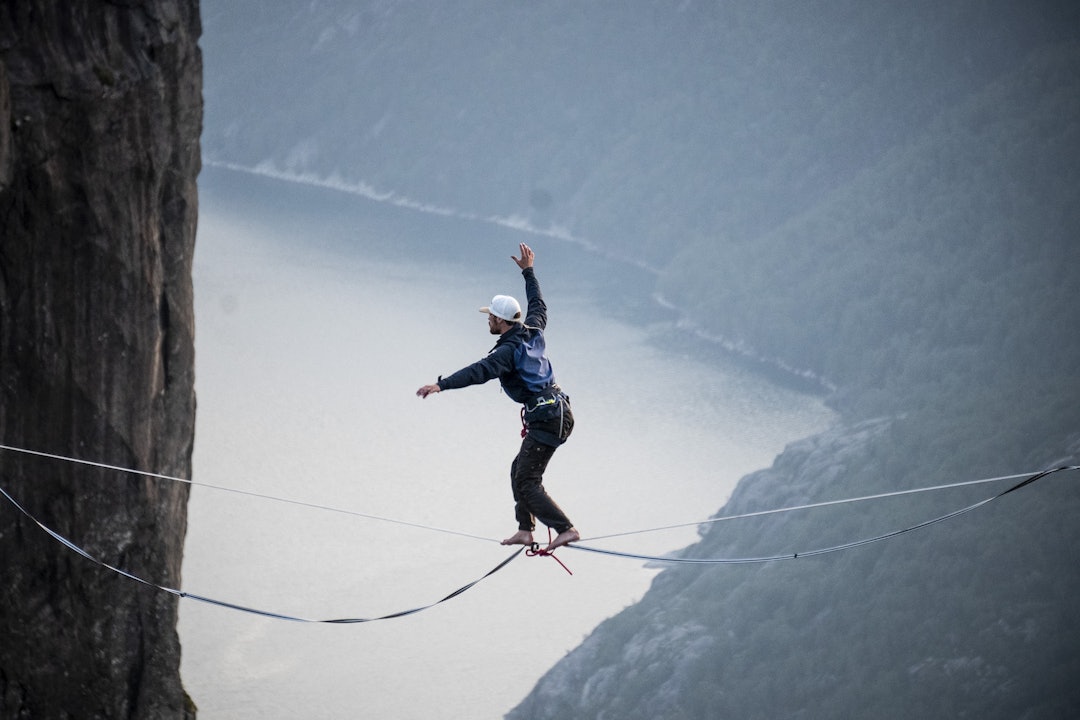 Martin Gravdal under Kjerag-prosjektet tidligere denne uka. Foto: Andreas Lange og Borghild Nerheim Martin Gravdal under Kjerag-prosjektet tidligere denne uka. Foto: Andreas Lange og Borghild Nerheim