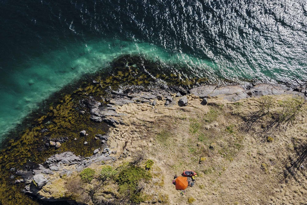 SKI AND PADDLE: Væpnet med sykkel, ski og packraft har jeg utvidet jaktmarkene mine betraktelig. Andreas Køhn