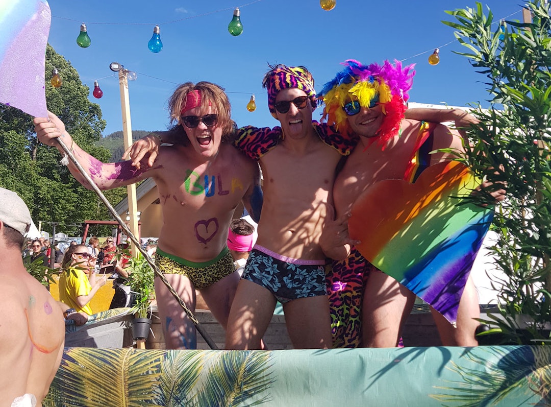 PRIDE: Ein fargerik fest som betyr meir enn ei fargerike overflate. Foto: Dag Sandvik PRIDE: Ein fargerik fest som betyr meir enn ei fargerike overflate. Foto: Dag Sandvik