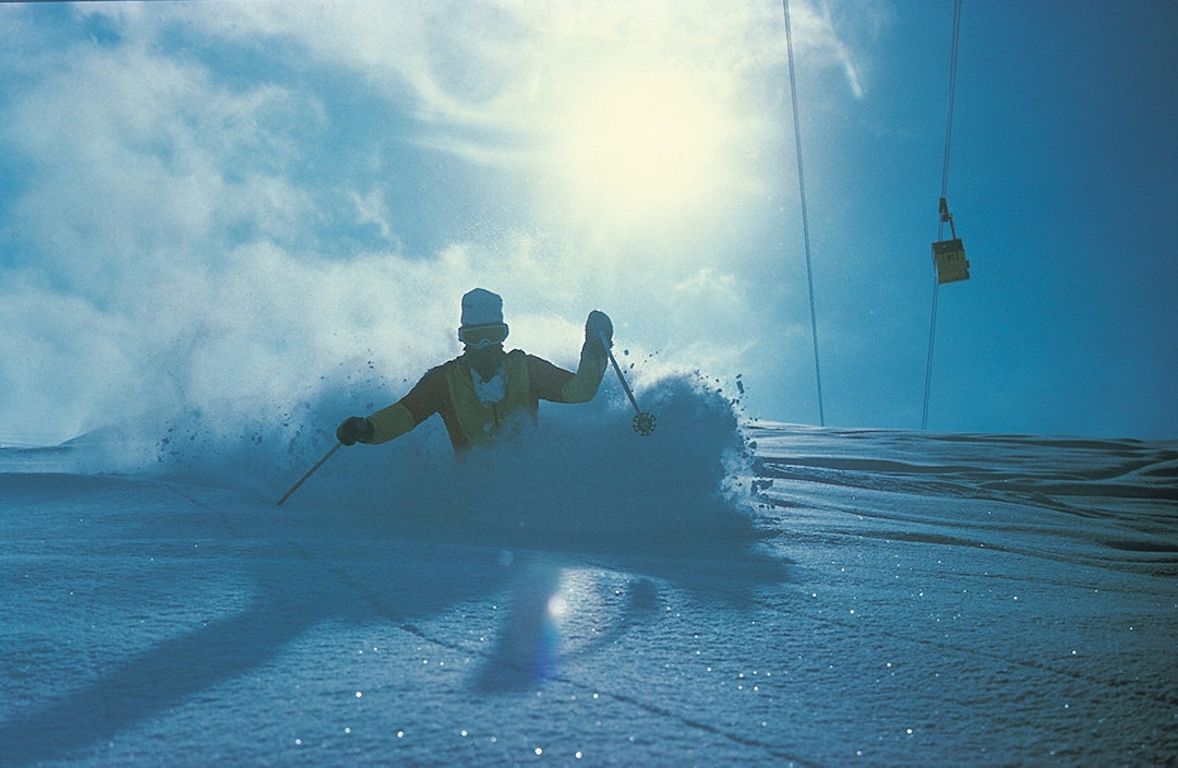I ALPENE: Jimmy Petterson nyter en god dag i St. Anton i 1980. Foto: Iggy Holm Skiing Around the Word