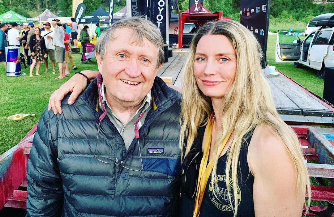 LEGENDER: Mariann Sæther ble nok en gang verdensmester i bratt elvepadling. Her er hun sammen med en annen legende; Rob Lesser under VM på Payette river Idaho. Foto: David Sodomka LEGENDER: Mariann Sæther ble nok en gang verdensmester i bratt elvepadling. Her er hun sammen med en annen legende; Rob Lesser under VM på Payette river Idaho. Foto: David Sodomka