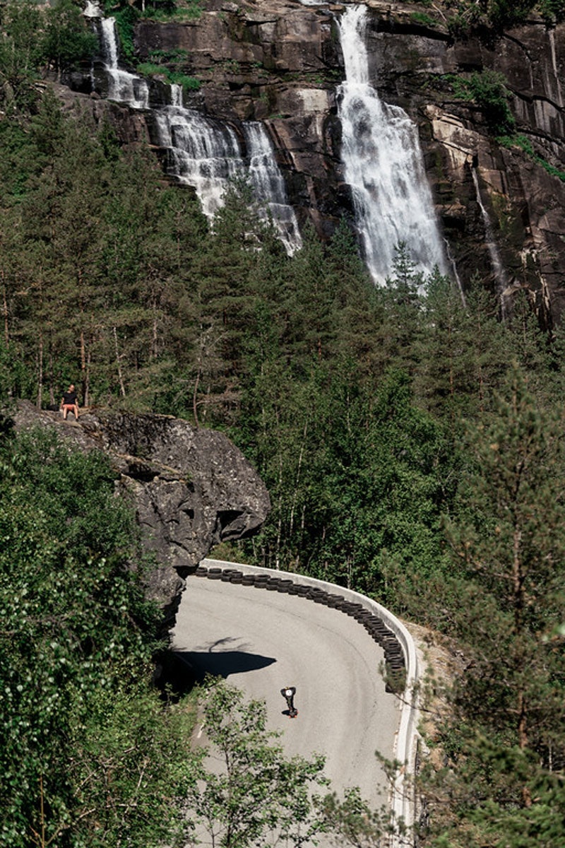 VIKTIG DEL: Longboard er en v stor del av Ekstremsportveko. Foto: Jon Hunnålvatn VIKTIG DEL: Longboard er en v stor del av Ekstremsportveko. Foto: Jon Hunnålvatn