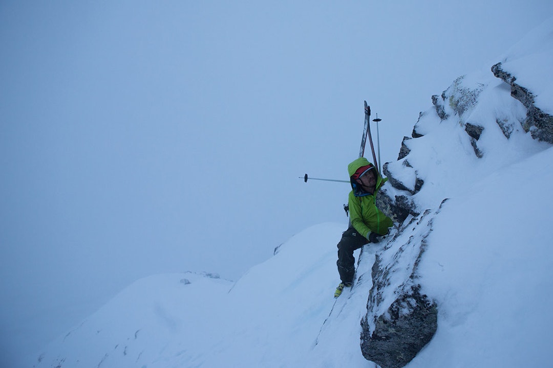 KLYVING: Spennende terreng på Hestens rygg. Foto: Tore Meirik KSpennende terreng på Hestens rygg.