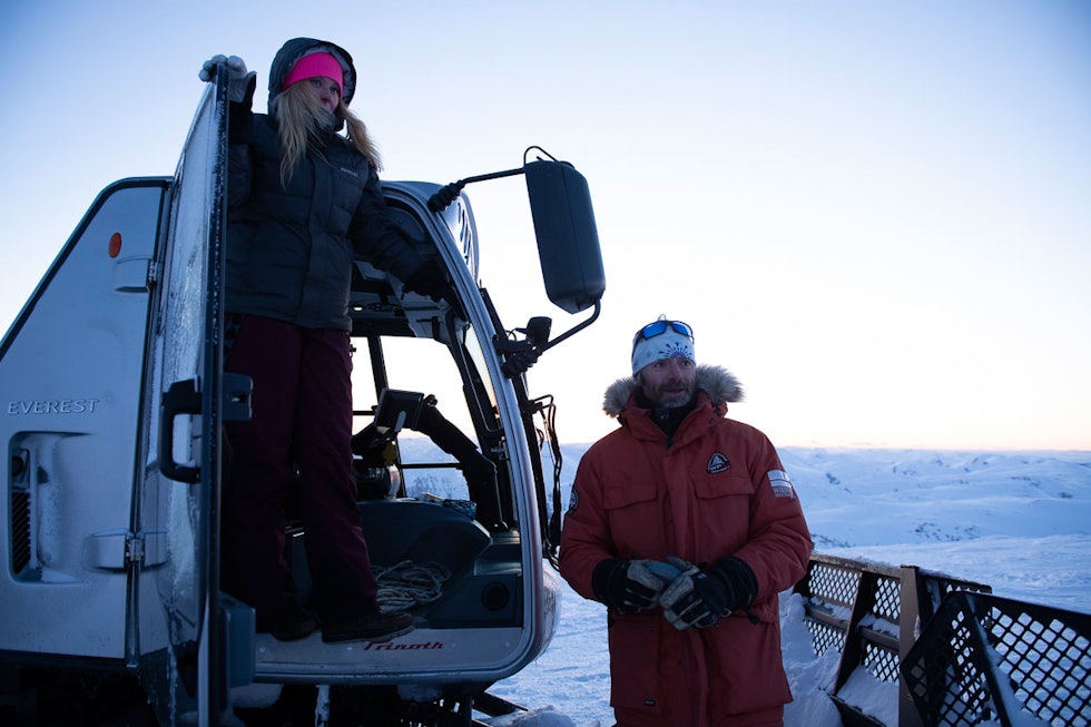 FORNØYDE DRIVERE: Daglig leder Nina Lensebakken og driftssjef Idar Aaboen er også eierne av Stryn sommerskisenter, som starter catskiing fredag. Foto: Anki Grøthe FORNØYDE DRIVERE: Daglig leder Nina Lensebakken og driftssjef Idar Aaboen er også eierne av Stryn sommerskisenter, som starter catskiing fredag. Foto: Anki Grøthe