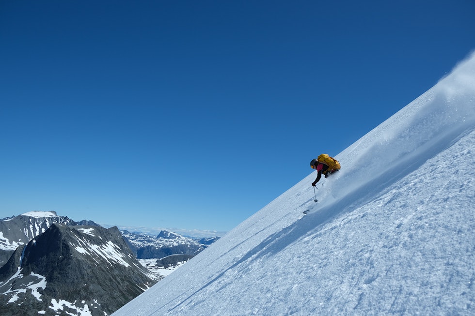 Åsa Kunnas fra Ålesund nyter svinger i julipudder. Foto: Linda Bakken Alnestind topptur