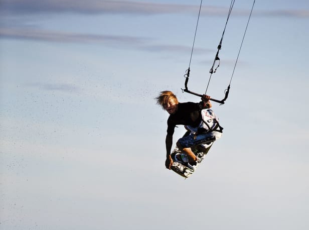 KITEELDORADO: Bore er et perfekt sted for kitesurfing og triksing i bølger. Foto: Christian Nerdrum