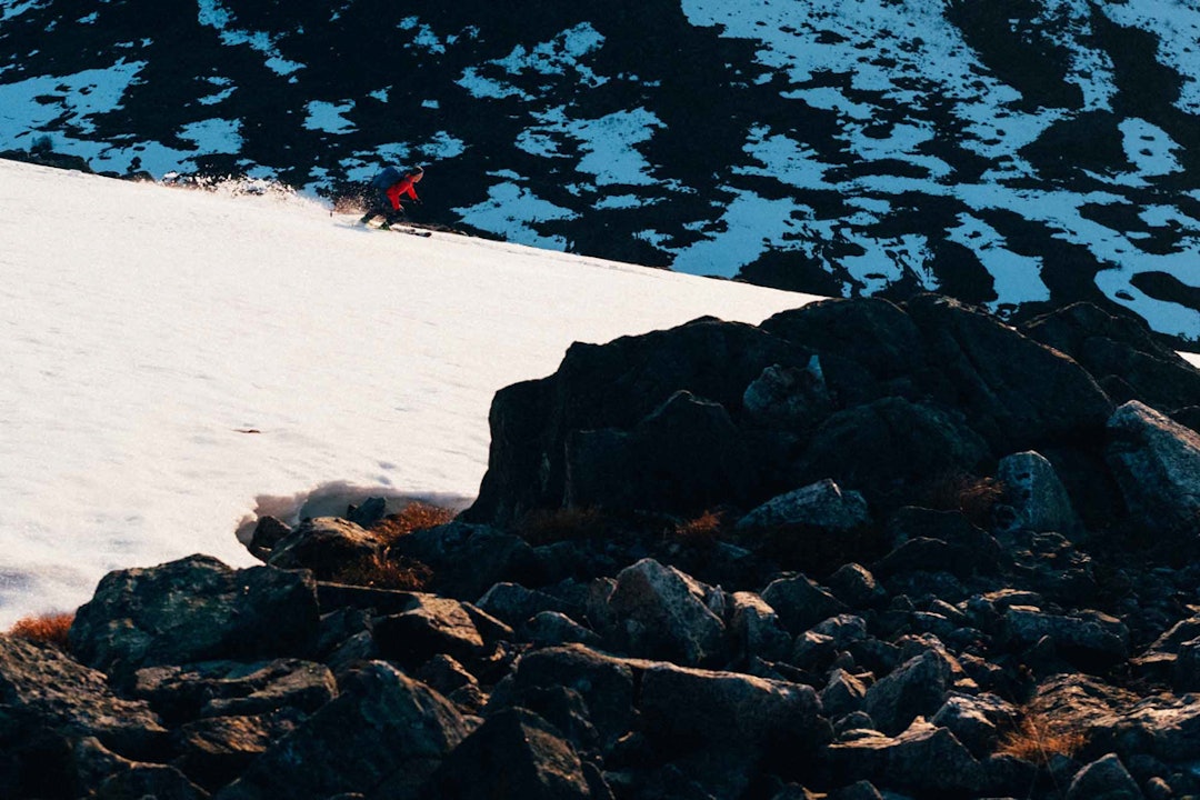 FIN NEDKJØRING: Nedkjøringen i midnattssol var magisk. Foto: Sjur Melsås Langfjellaksla
