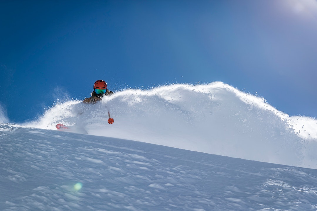 LEGENDE: Sverre Liliequist har knekt mang en skistav siden han ble proff skikjører tidlig på 90-tallet. Nå går han god for Kangs teleskopstav. LEGENDE: Sverre Liliequist har knekt mang en skistav siden han ble proff skikjører tidlig på 90-tallet. Nå går han god for Kangs teleskopstav.