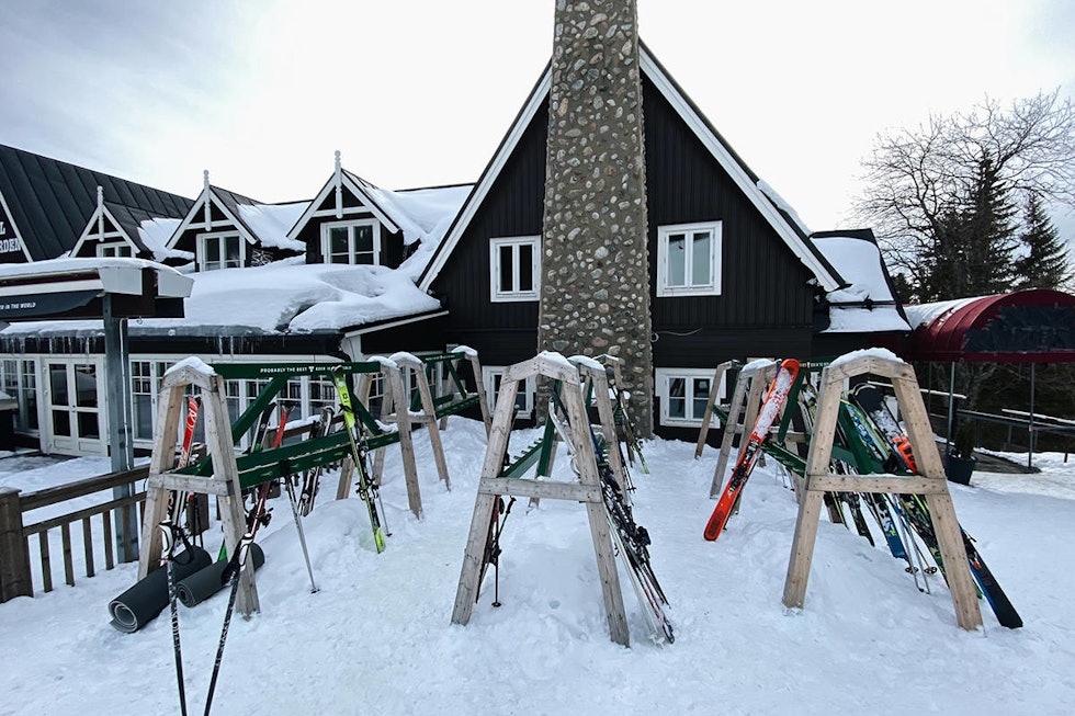 TA PAUSER: Hør på gruppa, og ta pauser hvis det trengs. Varm deg innendørs. Foto: Tobias Liljeroth Varmestue Åre