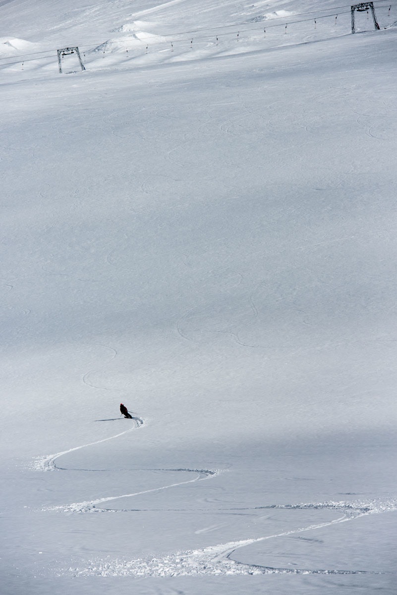 FINT FØRE: UTE-redaktør Gunhild Aaslie Soldal kjører deilig sløsj i skisenteret. Foto: Martin Innerdal Dalen FINT FØRE: UTE-redaktør Gunhild Aaslie Soldal kjører deilig sløsj i skisenteret. Foto: Martin Innerdal Dalen