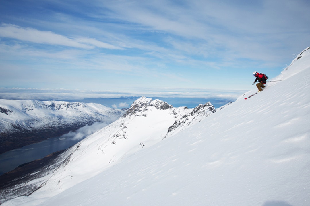 SUPERMANN: Olav Solberg døde 3. mars. Han var en av de flotteste typene i skimiljøet i Nordland. Her kjører han på Andørjas høyeste fjell. Arkivfoto: Tore Meirik SUPERMANN: Olav Solberg døde 3. mars. Han var en av de flotteste typene i skimiljøet i Nordland. Her kjører han på Andørjas høyeste fjell. Arkivfoto: Tore Meirik