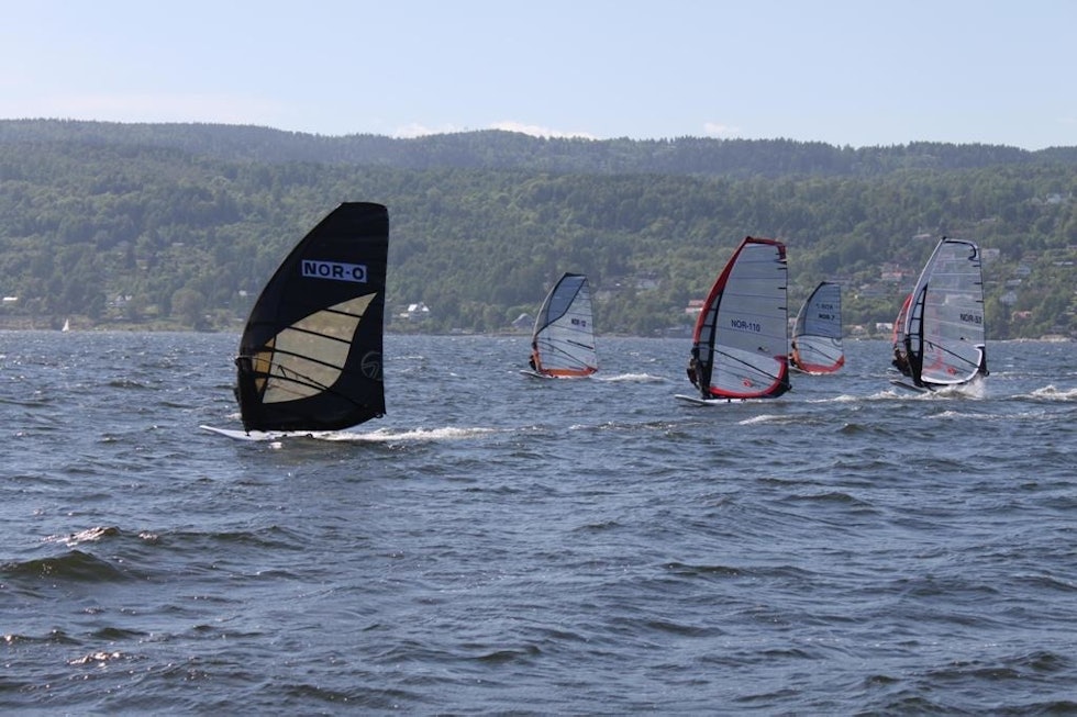 OSLOFJORDEN: Strålende forhold for windsurfing når det blåser rette veien. Oslofjorden