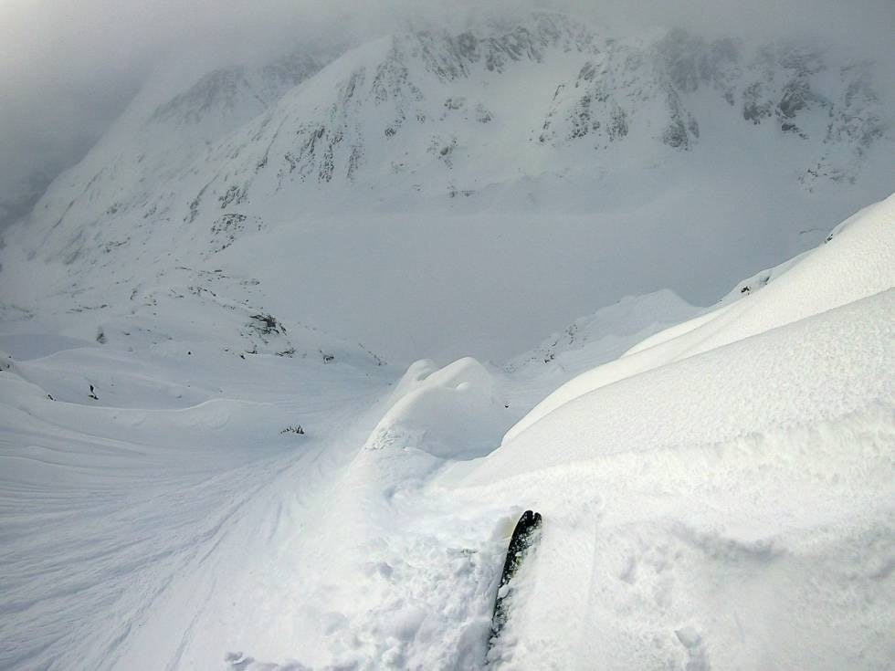 SPINES! Lyngen eller Alaska? Bare 950 høydemeter ned til breen.