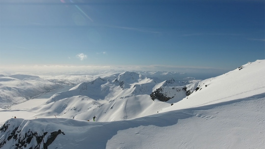 SPEKTAKULÆRT: Tromsø Arctic Skimo går i temmelig råflotte omgivelser. SPEKTAKULÆRT: Tromsø Arctic Skimo går i temmelig råflotte omgivelser.