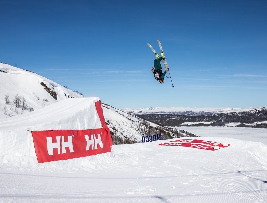 VANT IGJEN: Synnøve Medhus er fjellstø på backflips. Foto: Gard Nordseth VANT IGJEN: Synnøve Medhus er fjellstø på backflips. Foto: Gard Nordseth
