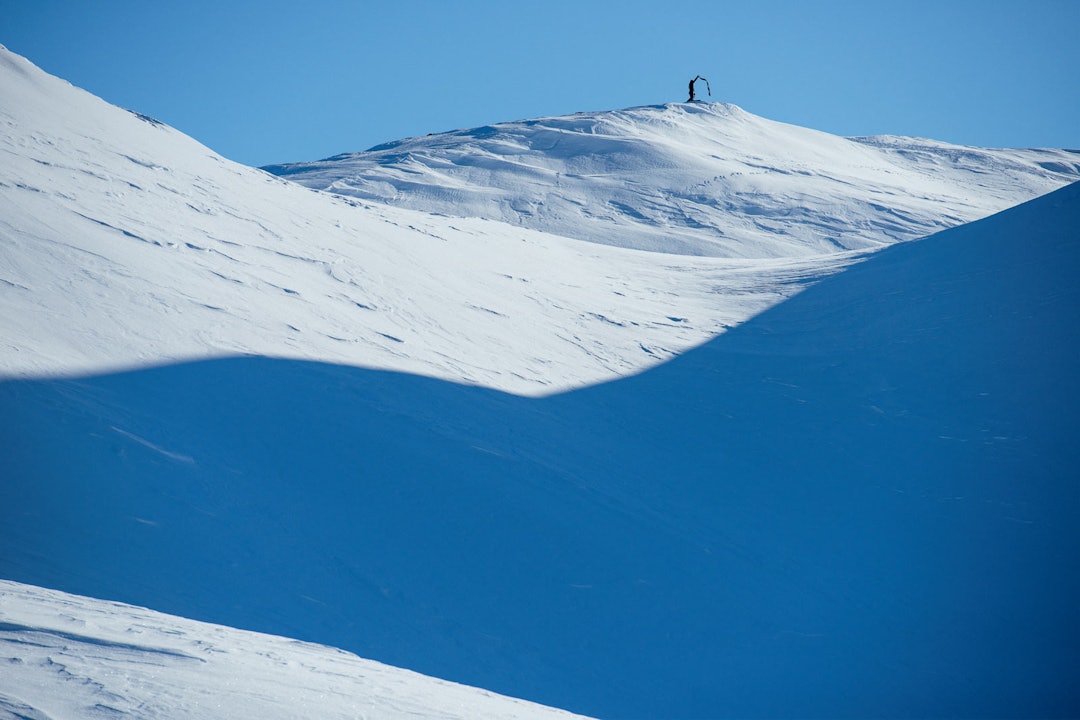 STØTEVÊR: Der austland møter vestland kan ein atter sjå slike fjell og dalar. Eller skiterreng, som Vinje kanskje hadde kalla det i dag. Foto: Anki Grøthe