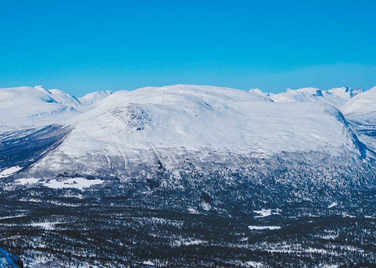 Brøstkampen 1311 moh fra Toppturer i Romsdalen
