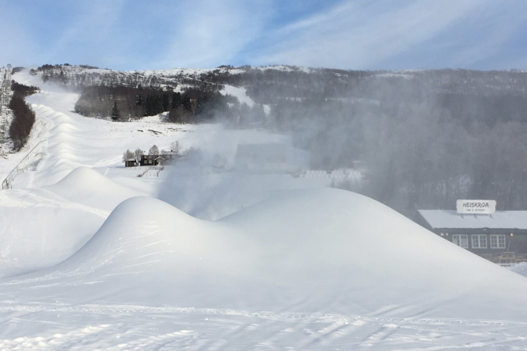 ÅPNER I HELGA: Bjorli Skisenter åpner heisen i helga. Slik ser det ut i anlegget akkurat nå. Foto: Bjorli Skisenter ÅPNER I HELGA: Bjorli Skisenter åpner heisen i helga. Slik ser det ut i anlegget akkurat nå. Foto: Bjorli Skisenter