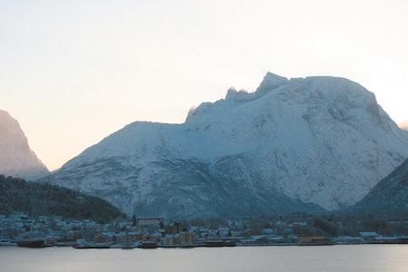 Nordre Trolltind 1482 moh fra Toppturer i Romsdalen