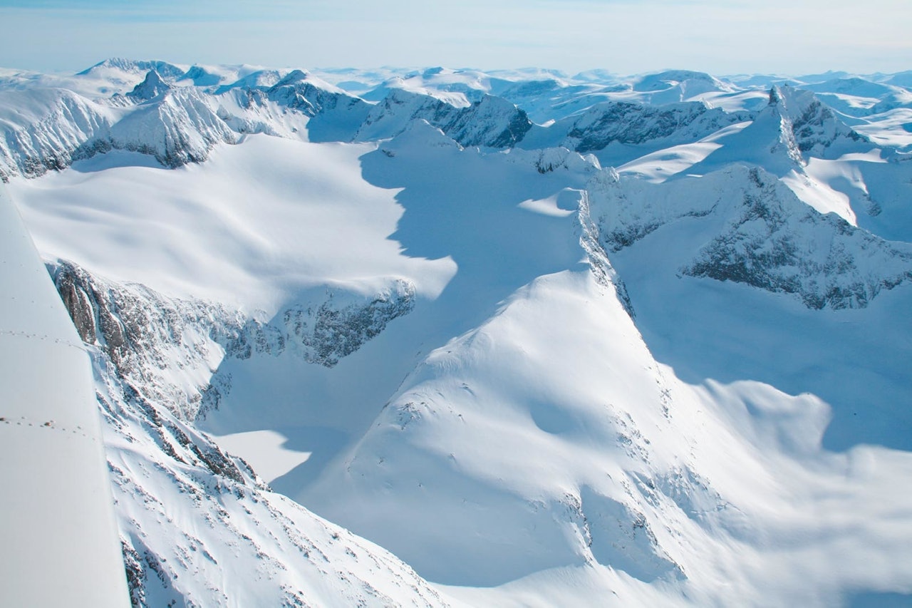 Sørflanken er en flott skibakke på en alpin topp. Her på en av de bedre dagene. Foto: Halvor Hagen