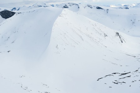 Ballinbogičohkka fra nordøst. Foto: Rune Dahl / Toppturer rundt Narvik. Ballinbogičohkka fra nordøst. Foto: Rune Dahl / Toppturer rundt Narvik.