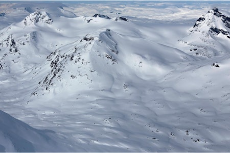 Surtningstinden sett fra sørøst. Foto: Thomas B. Svendsen. / Trygge toppturer Surtningstinden sett fra sørøst. Foto: Thomas B. Svendsen. / Trygge toppturer