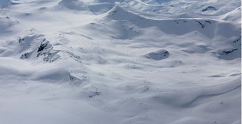 Midtre Høgvagltind sett fra nord. Foto: Thomas B. Svendsen. / Trygge toppturer Midtre Høgvagltind sett fra nord. Foto: Thomas B. Svendsen. / Trygge toppturer