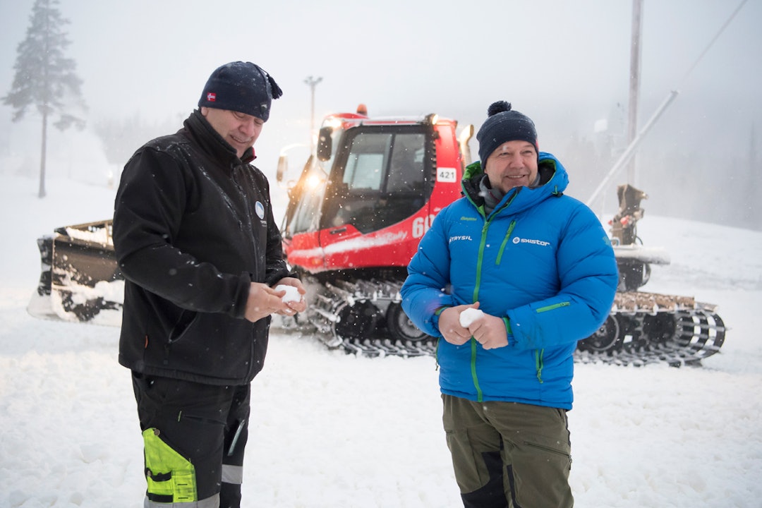 Driftssjef-Jan-Linstad-til-høyre-og-snø-og-bakkeansvarlig-Wegard-Matsson----Foto-Ola-Matsson Driftssjef-Jan-Linstad-til-høyre-og-snø-og-bakkeansvarlig-Wegard-Matsson----Foto-Ola-Matsson