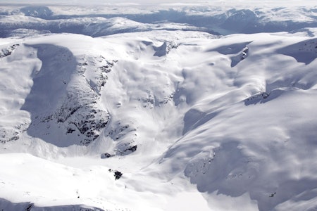 Myrdalsbreen/Voggebreen frå nord. / Toppturar i Sogn. Myrdalsbreen/Voggebreen frå nord. / Toppturar i Sogn.