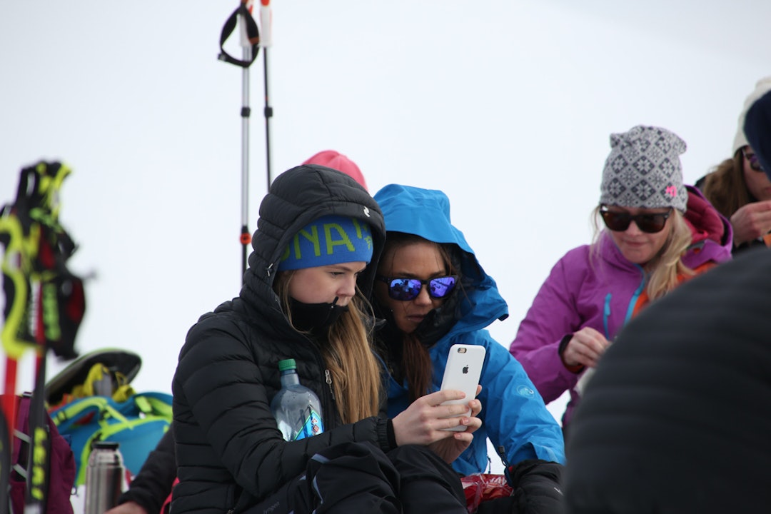 Noen velger å gå turer på egenhånd, andre går guidede turer fra festivalmenyen. Foto: Håvard Myklebust Noen velger å gå turer på egenhånd, andre går guidede turer fra festivalmenyen. Foto: Håvard Myklebust
