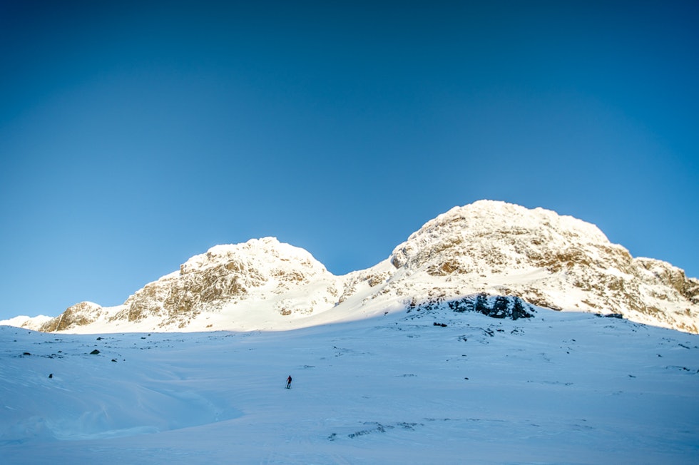 Etter ca 100 høydemeter begynte vi å få øye på renna. Foto: Andreas Løve Storm Fausko Verjesteinsnuten Haukeli Topptur