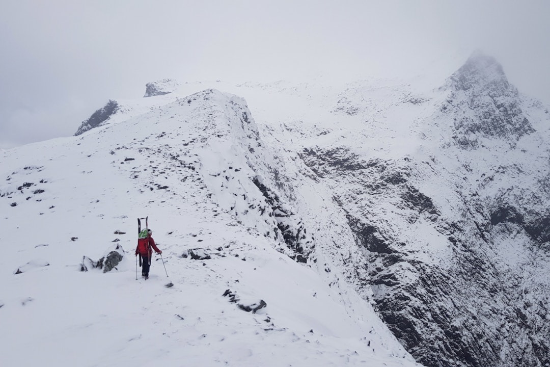 Skikjoring-Nordre-Smorskredtind-september-1 Skikjoring-Nordre-Smorskredtind-september-1