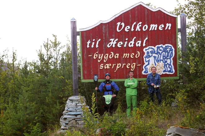 HEIDØLER: Fra venstre padleboms og ambulansesjåfør Martin Vollen, kolonialmajor og småbarnspappa Jon Kristen Garmo og regnskapsfører Kay Arne Randen. Foto: Tore Meirik 09-19-01_ordinary_660