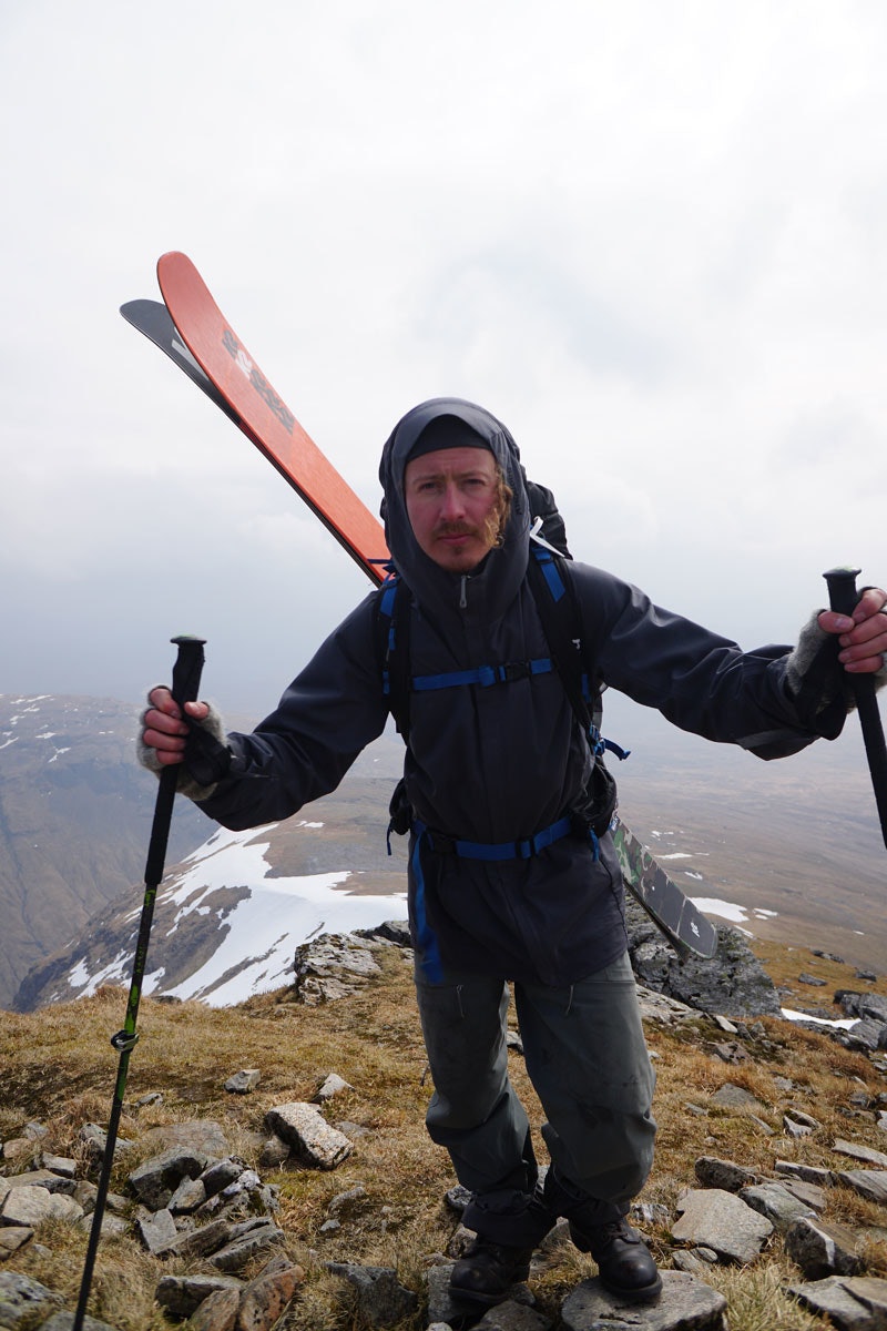 WHISKYENTUSIAST: Sondre Loftsgarden på entusiast-skitur i Skottland. Foto: Karl Kristian Muggerud WHISKYENTUSIAST: Sondre Loftsgarden på entusiast-skitur i Skottland. Foto: Karl Kristian Muggerud